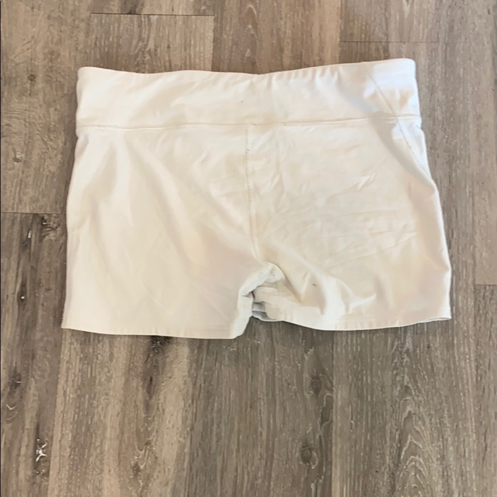 Shorts - Picture 3 of 3